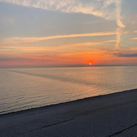 Fewomik In Norddeich, Ruhige Lage, In Hafennaehe Holiday home