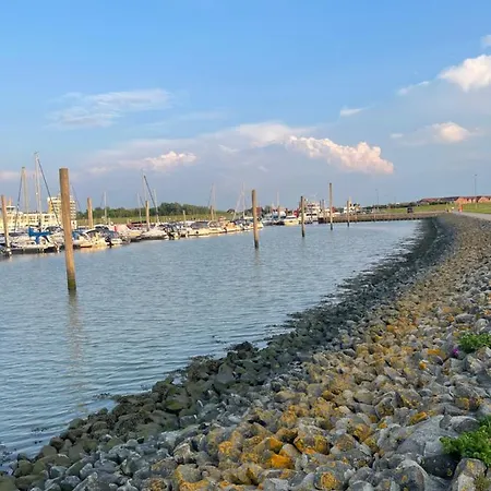 Fewomik In Norddeich, Ruhige Lage, In Hafennaehe Holiday home *