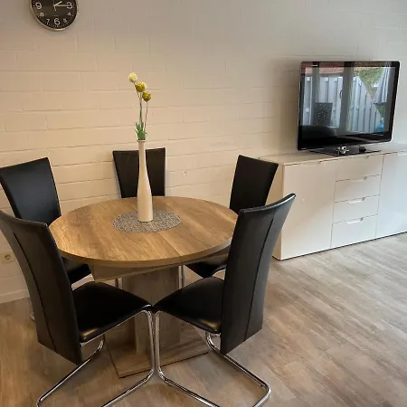 Holiday home Fewomik In Norddeich, Ruhige Lage, In Hafennaehe *