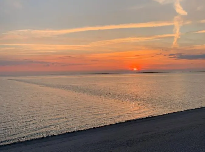 Fewomik In Norddeich, Ruhige Lage, In Hafennaehe Holiday home