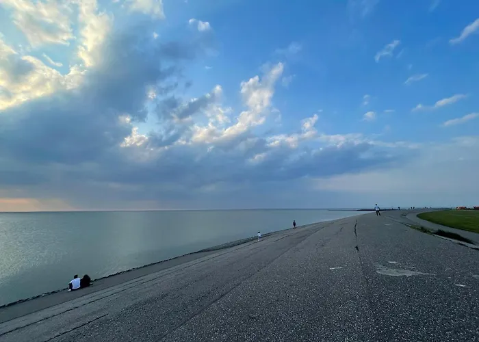 Holiday home Fewomik In Norddeich, Ruhige Lage, In Hafennaehe *