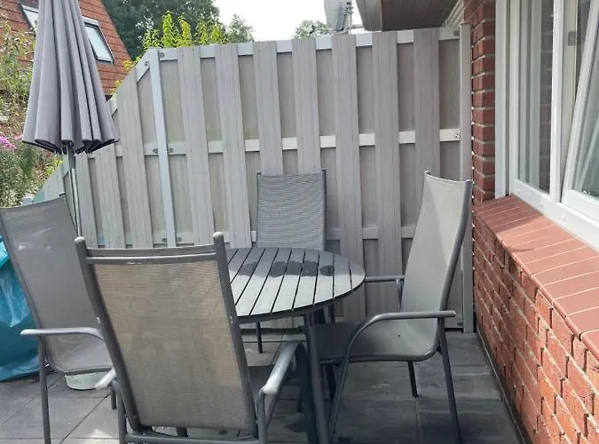 Fewomik In Norddeich, Ruhige Lage, In Hafennaehe *